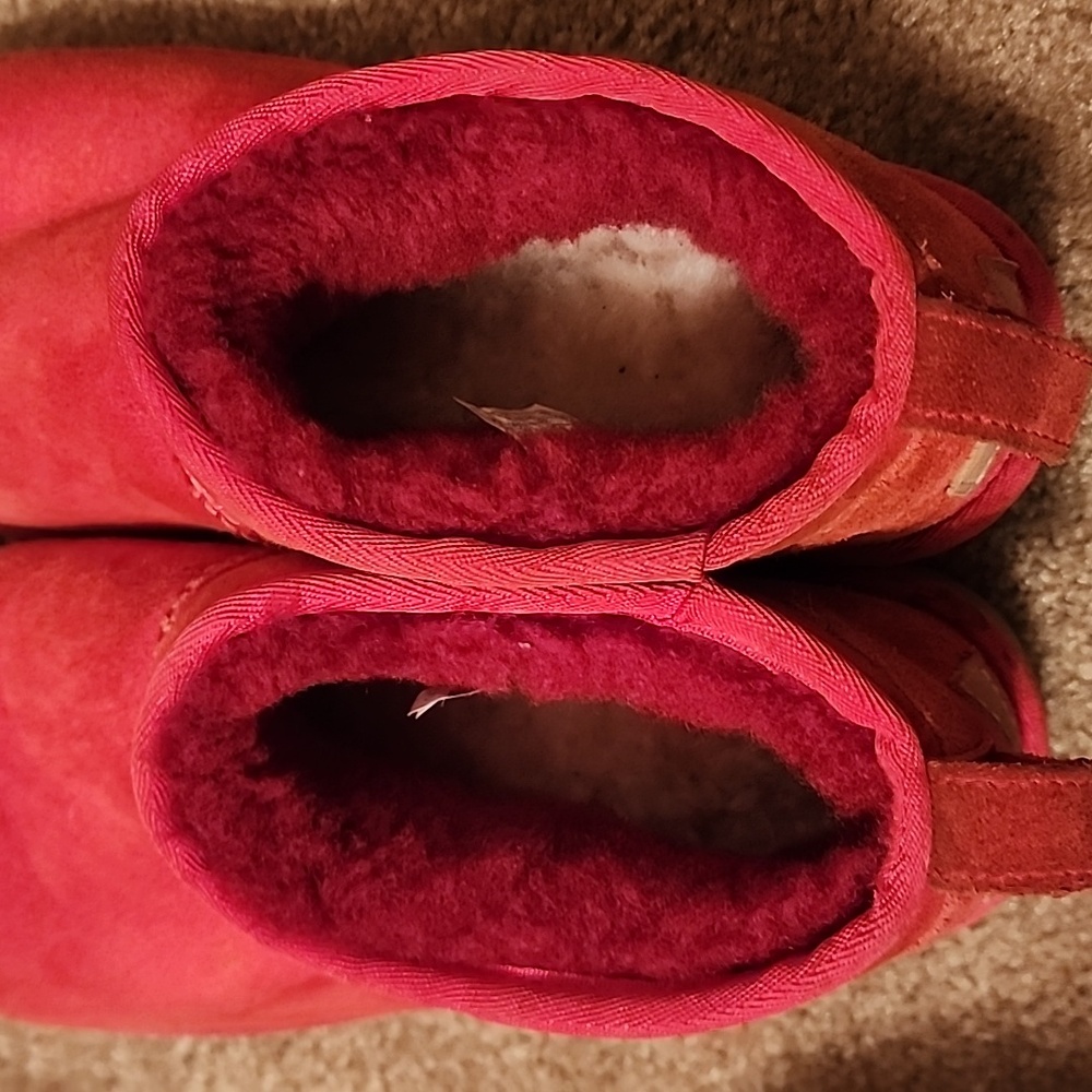 UGG Classic Ultra Mini Boots - Picture 9 of 16